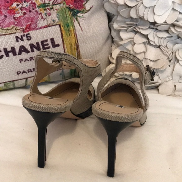 Manolo Blahnik Shoes - Picture 3 of 4